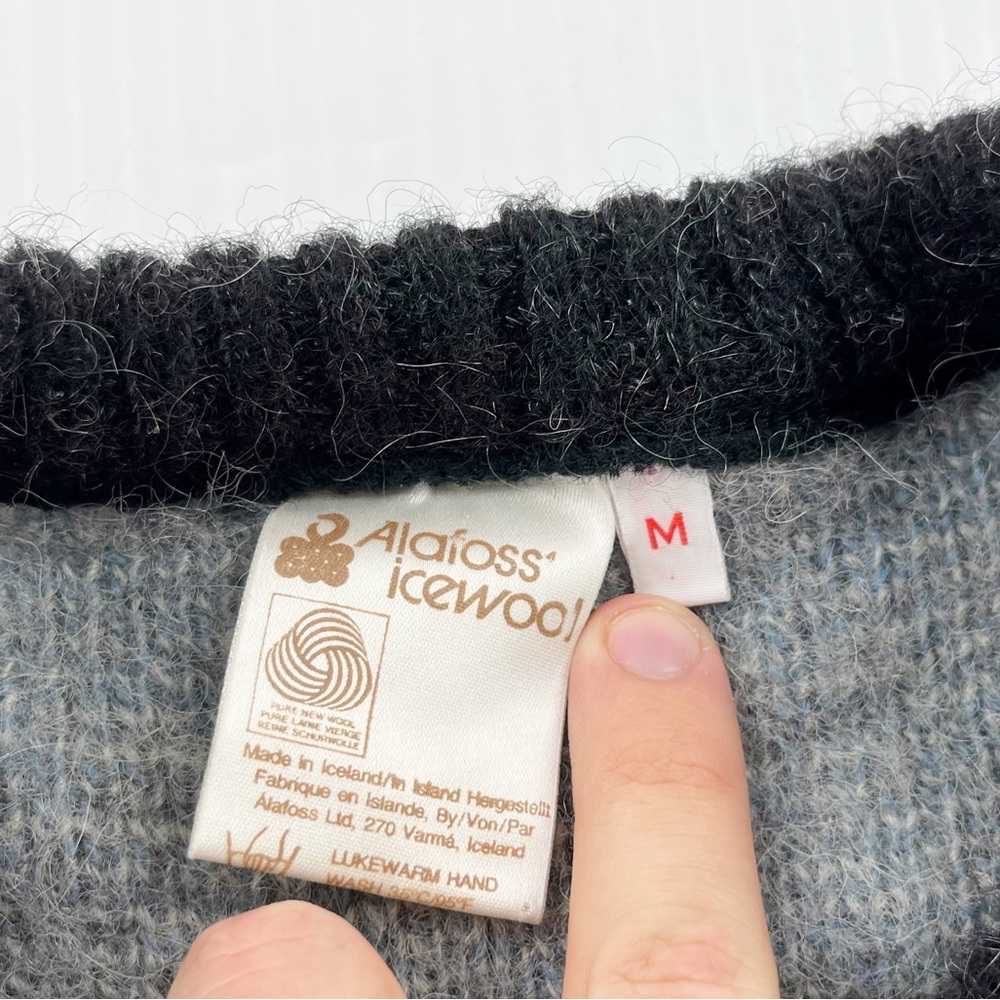Vintage Alafoss Icewool Iceland Knit Long Sleeve Pullover Sweater - Picture 3 of 4